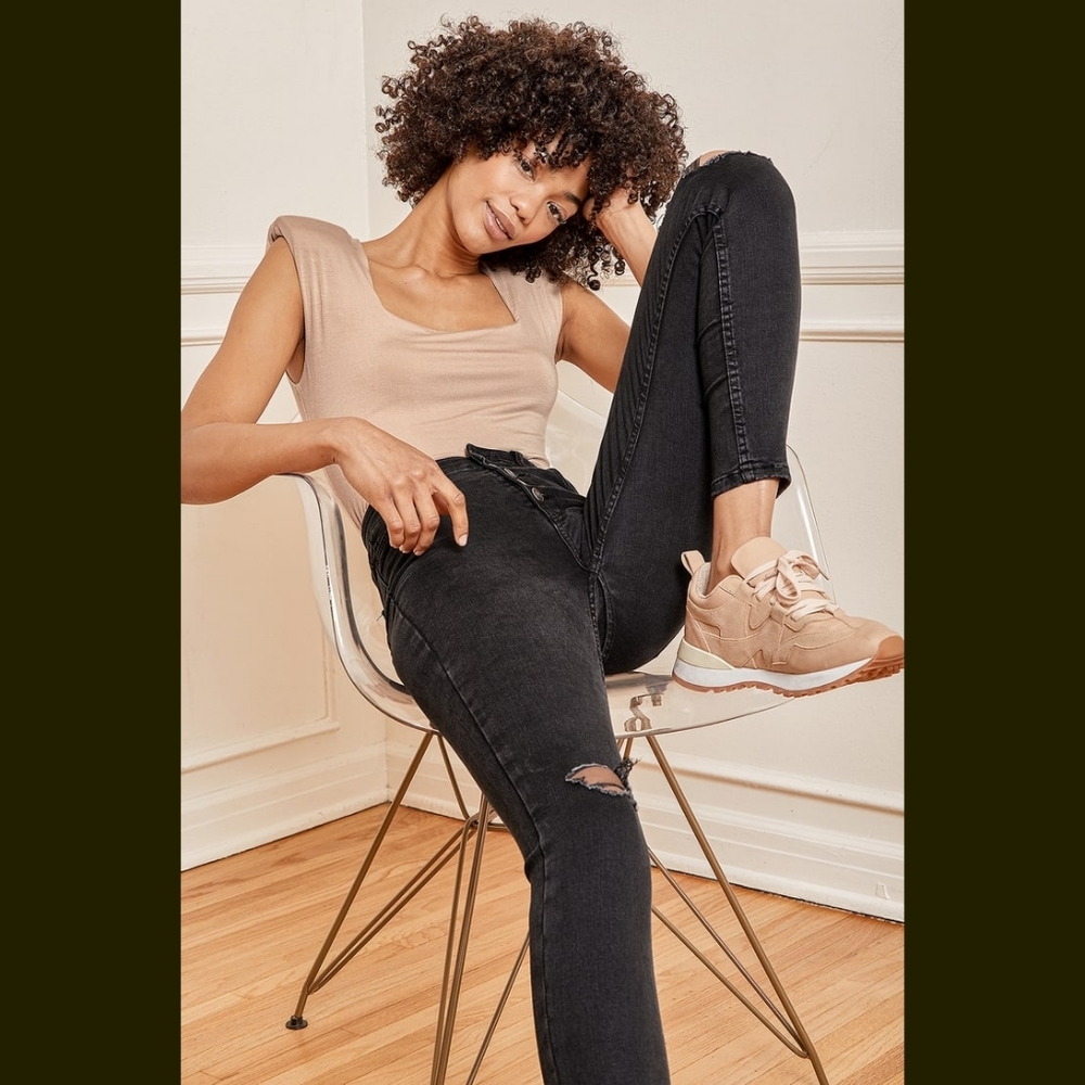 We the Free People Sabrina ripped knee destructed  hi rise skinny jeans